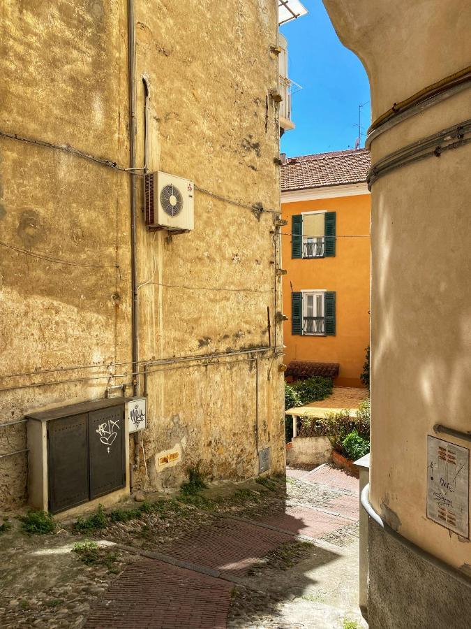 Ferienwohnung Omarea - Imperia Exterior foto
